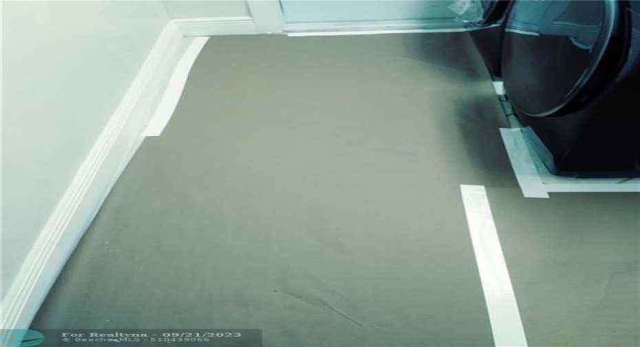 LAUNDRY/UTILITY ROOM