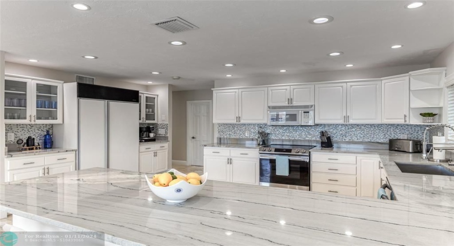 Open Kitchen with Keurig (Regular Drip & Pods)