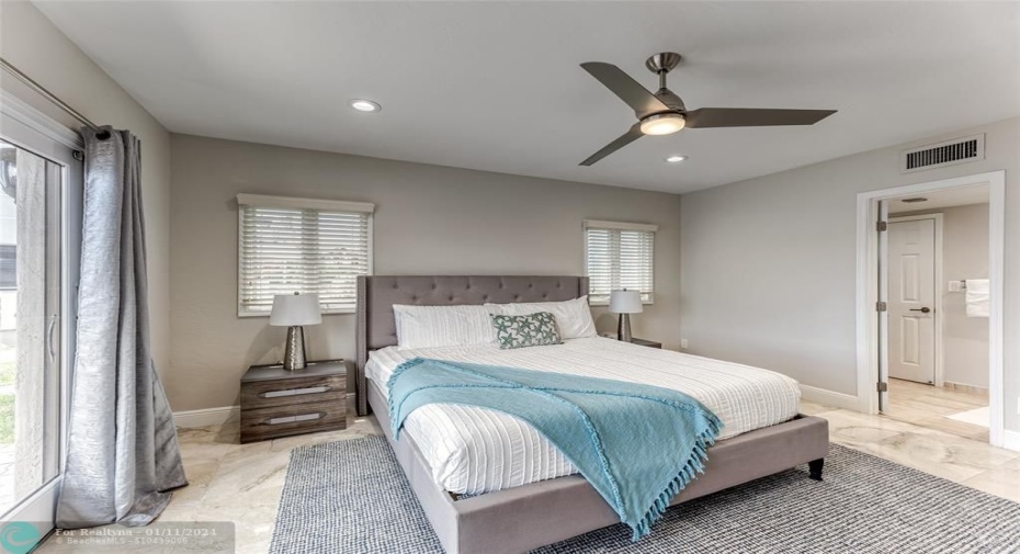 BEDROOM #5 (Downstairs) exits to Pool King Size Bed Jack n Jill Bathroom Smart TV