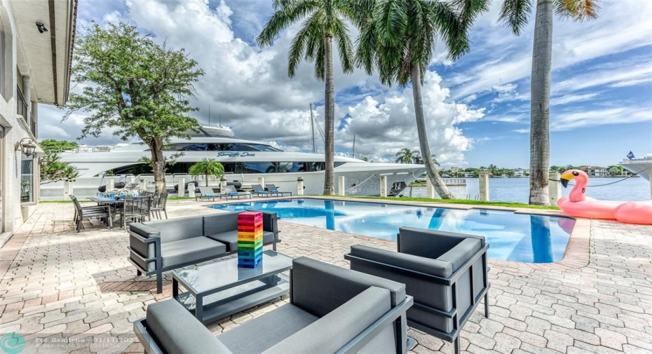 Villa Key- 6 Bedroom / 5.5 Bathroom on a point lot on Sunrise Key. Heated Pool Paddle Boards Foosball