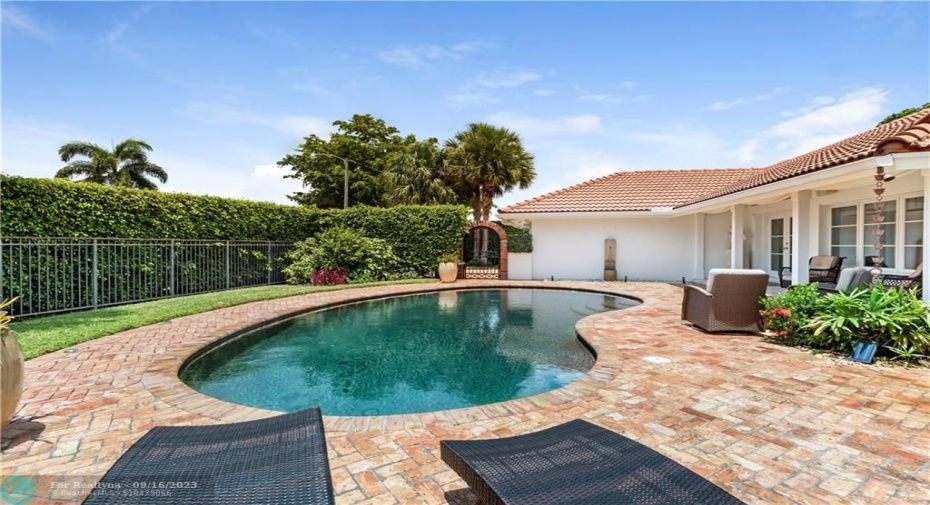 Front Entrance/Courtyard Pool