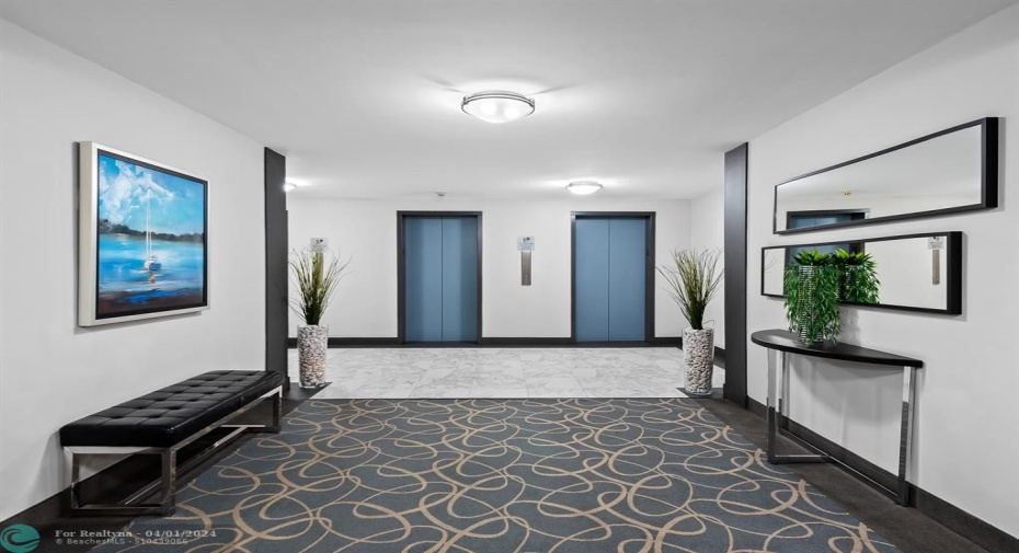 16TH FLOOR LANDING