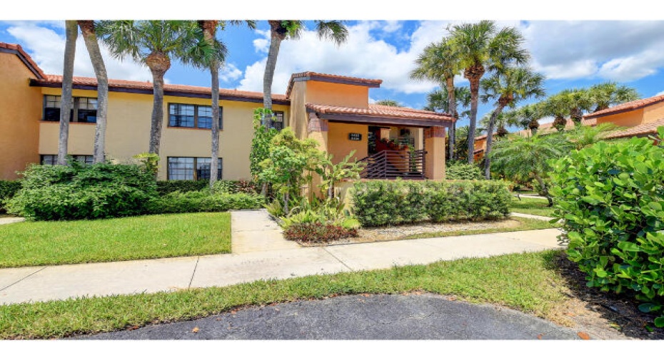 6422 Aspen Glen Circle Unit 206, Boynton Beach, Florida 33437, 3 Bedrooms Bedrooms, ,2 BathroomsBathrooms,Condominium,For Sale,Aspen Glen,2,RX-10916291