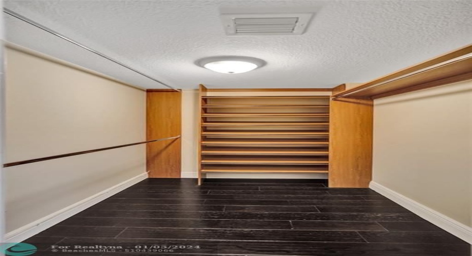 Master Walk In Closet