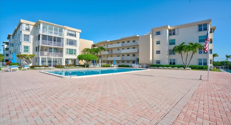 1810 New Palm Way Unit 216, Boynton Beach, Florida 33435, 2 Bedrooms Bedrooms, ,2 BathroomsBathrooms,Condominium,For Sale,New Palm Way,2,RX-10892816