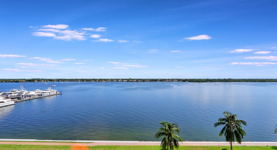 132 Lakeshore Drive Unit 819, North Palm Beach, Florida 33408, 2 Bedrooms Bedrooms, ,2 BathroomsBathrooms,Condominium,For Sale,Lakeshore,8,RX-10917746