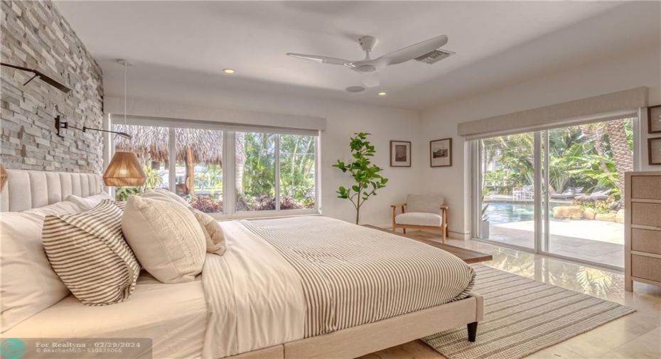 Bright airy rooms