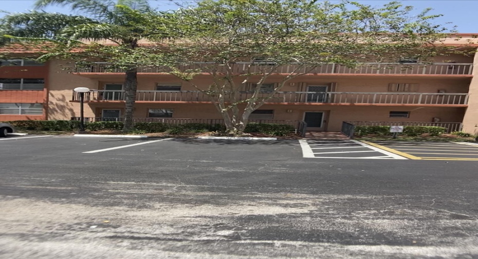 3070 Holiday Springs Boulevard Unit 201, Margate, Florida 33063, 2 Bedrooms Bedrooms, ,2 BathroomsBathrooms,Condominium,For Sale,Holiday Springs,2,RX-10913779