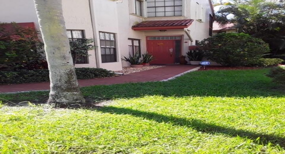 7665 Lexington Club Boulevard Unit B, Delray Beach, Florida 33446, 2 Bedrooms Bedrooms, ,2 BathroomsBathrooms,Condominium,For Sale,Lexington Club,1,RX-10920592
