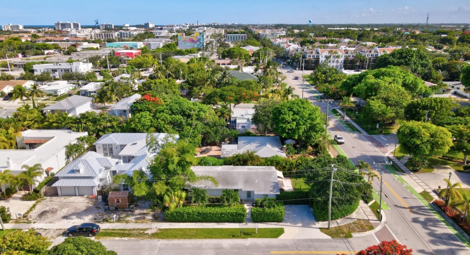 200 NE 5th Court, Delray Beach, Florida 33444, 3 Bedrooms Bedrooms, ,2 BathroomsBathrooms,Single Family,For Sale,5th,RX-10902042