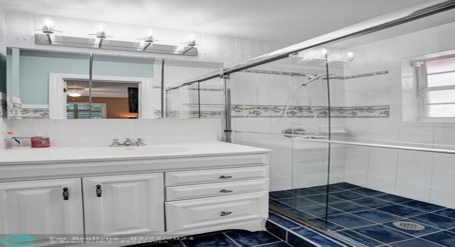 Another view of the bathroom in the 4th bedroom