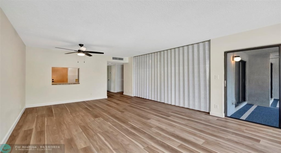 On the Right is the 2nd Bedroom/Den (Convertible) with BLINDS CLOSED to the Bedroom/Den if you want. In the 2nd Bedroom/Den there is also a SECRET HIDDEN DESK Disguised as a DISPLAY CABINET as well as a BUILT-IN MURPHY BED (Check them out in other photos)