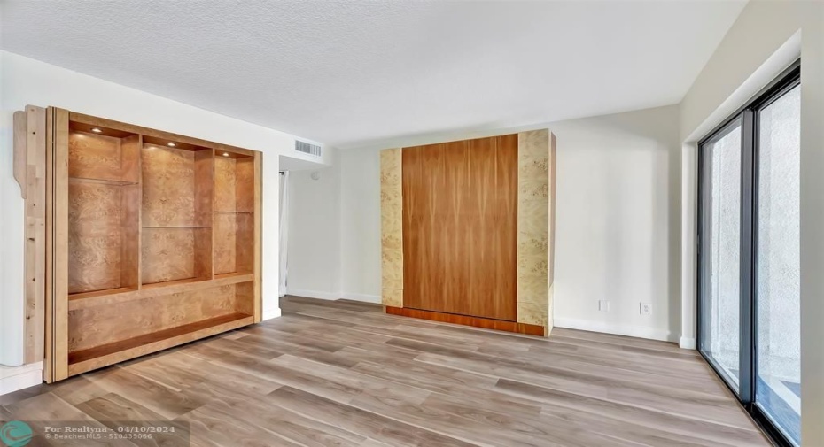 The 2nd Bedroom/Den also has Access to the HUGE SCREENED-IN BALCONY that's 16' WIDE. In front of you is the 2nd Bedroom/Den (Convertible), 2nd Bedroom/Den has 