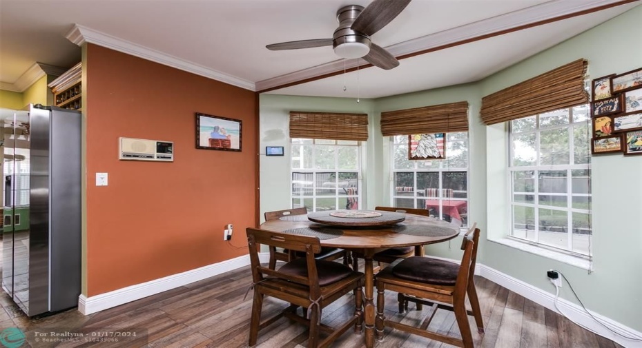 informal seating between kitchen and family room