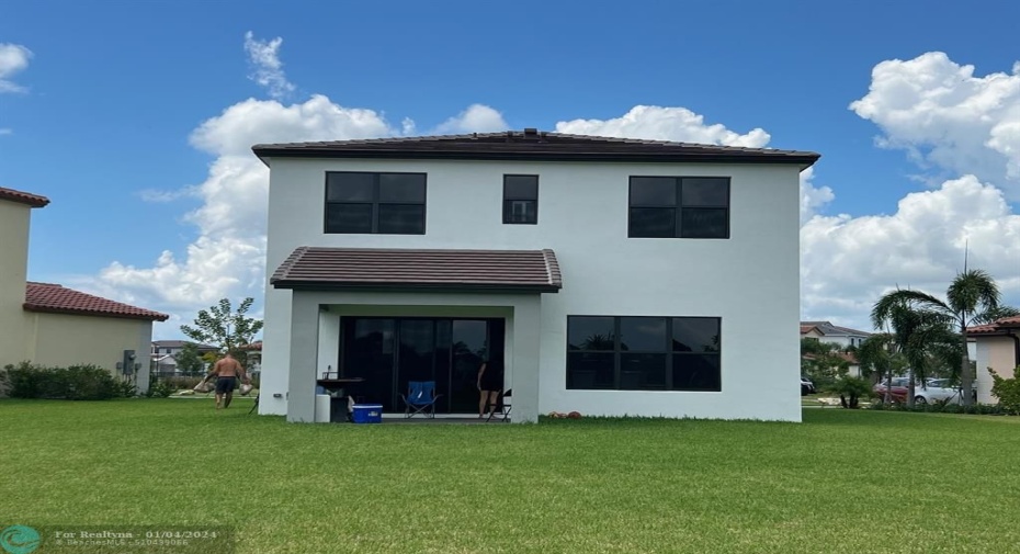 great lot almost 12000 square feet
