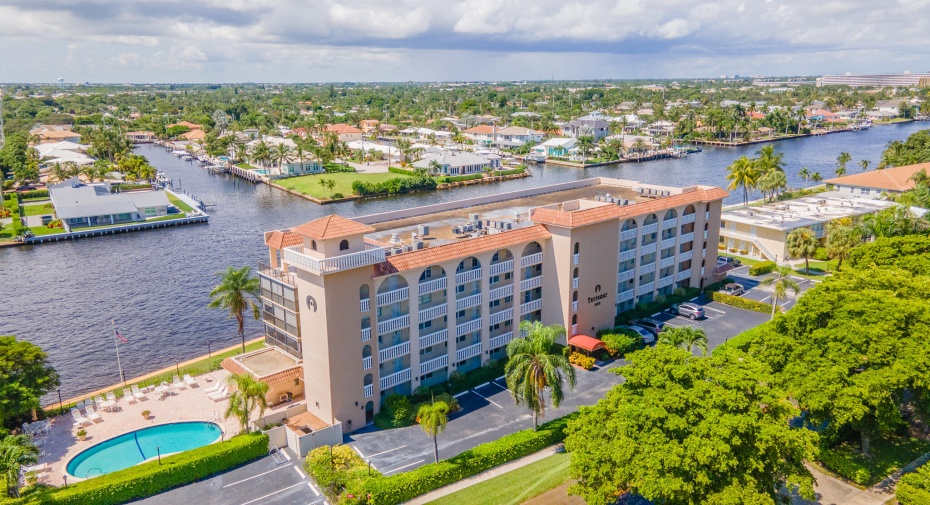 985 SE 19th Avenue Unit 101, Deerfield Beach, Florida 33441, 2 Bedrooms Bedrooms, ,2 BathroomsBathrooms,Condominium,For Sale,19th,1,RX-10924338