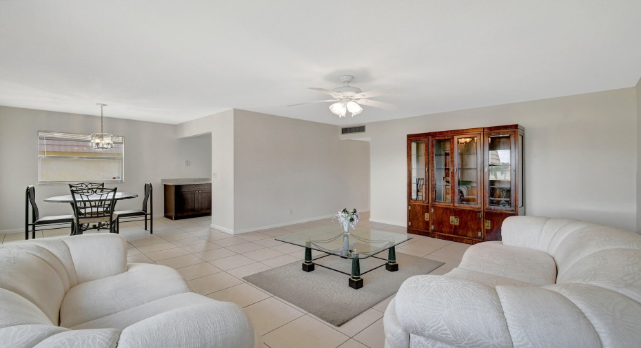 173 Saxony D, Delray Beach, Florida 33446, 2 Bedrooms Bedrooms, ,2 BathroomsBathrooms,Condominium,For Sale,Saxony D,2,RX-10924348