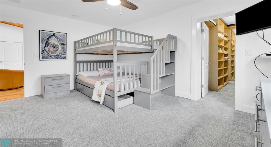 Playful Bedroom #1 with walk-in Closet