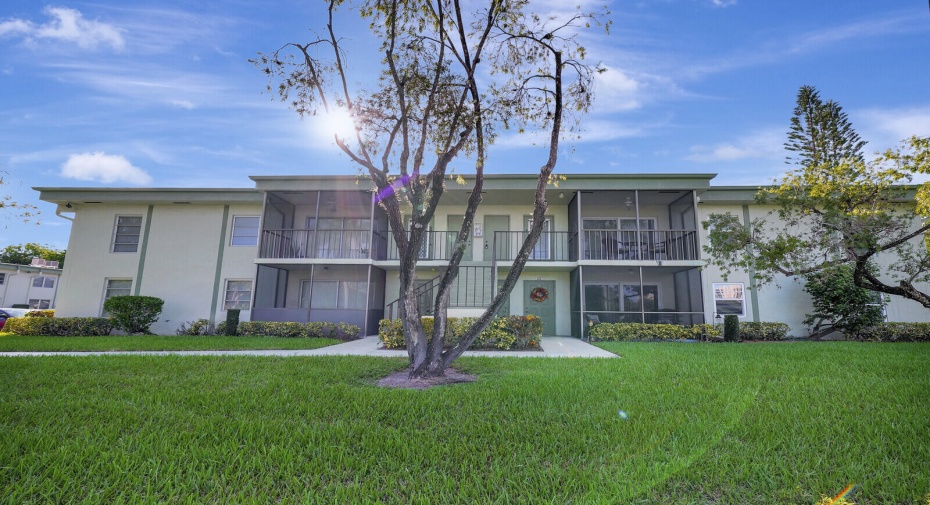 7547 S Oriole Boulevard Unit 202, Delray Beach, Florida 33446, 2 Bedrooms Bedrooms, ,2 BathroomsBathrooms,Condominium,For Sale,Oriole,RX-10925197