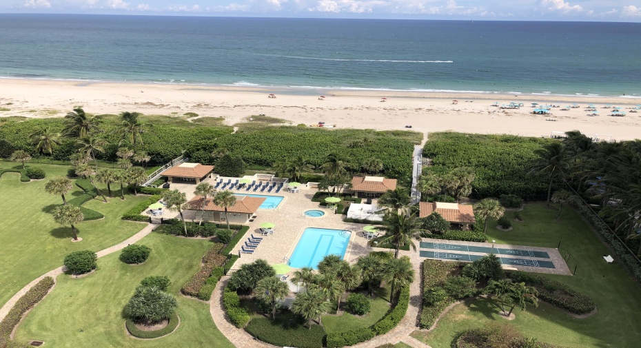 3400 N Ocean Drive Unit 1706, Riviera Beach, Florida 33404, 2 Bedrooms Bedrooms, ,2 BathroomsBathrooms,Condominium,For Sale,Ocean,17,RX-10925333