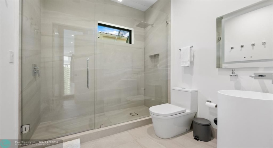 Guest Bath Ensuite