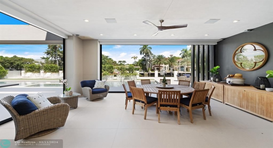 Comfortable Outdoor Dining
