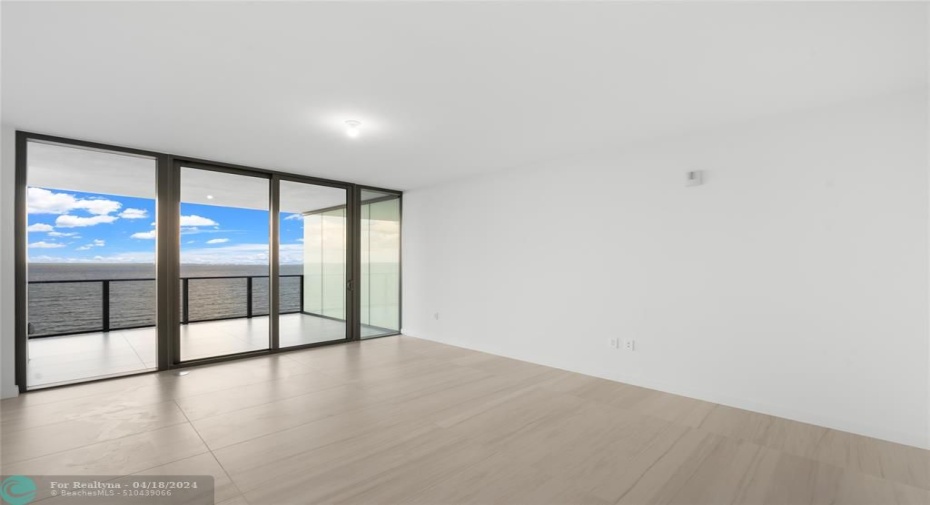Primary Bedroom w/ Ocean View Terrace