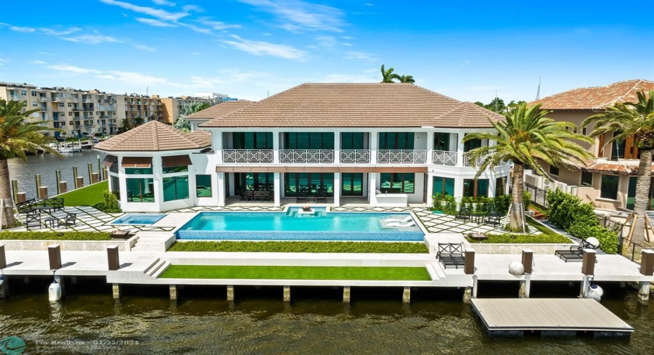 ICW Dockage with floating dock