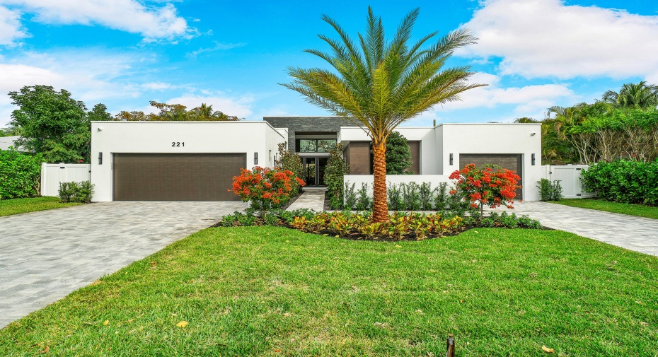 2615 NE 14th Street, Fort Lauderdale, Florida 33304, 5 Bedrooms Bedrooms, ,5 BathroomsBathrooms,Single Family,For Sale,14th,RX-10928992