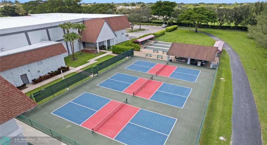 Pickleball Courts