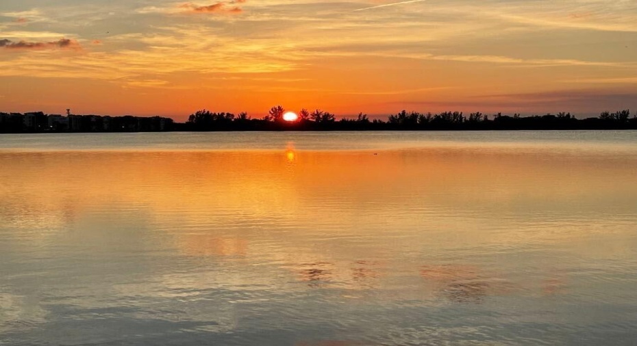 115 Lake Emerald Drive Unit 102, Oakland Park, Florida 33309, 2 Bedrooms Bedrooms, ,2 BathroomsBathrooms,Condominium,For Sale,Lake Emerald,1,RX-10930493