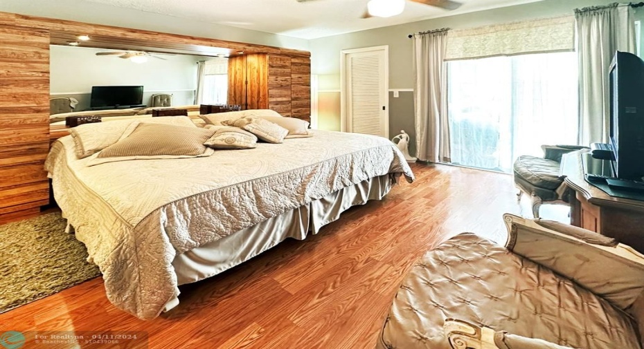 King Size Bed in Primary Bedroom