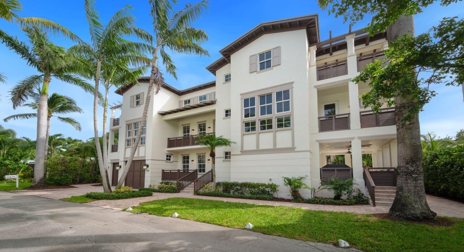 1108 Coconut Row, Delray Beach, Florida 33483, 4 Bedrooms Bedrooms, ,5 BathroomsBathrooms,Single Family,For Sale,Coconut,RX-10927837