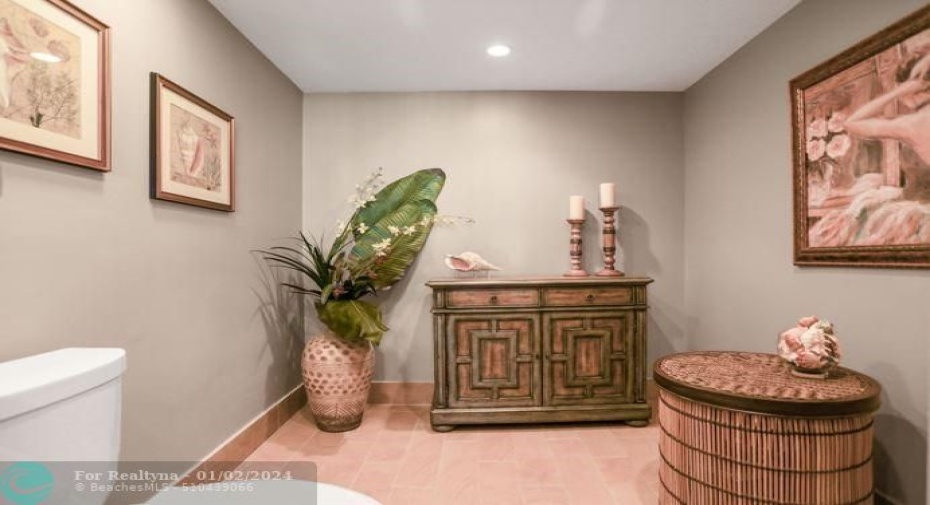 MASTER BATH