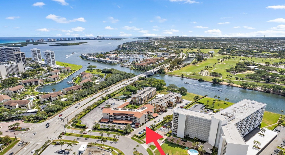 300 Golfview Road Unit 101, North Palm Beach, Florida 33408, 2 Bedrooms Bedrooms, ,2 BathroomsBathrooms,Condominium,For Sale,Golfview,5,RX-10932891
