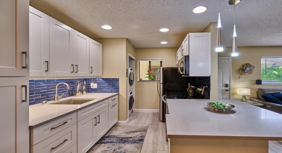 588 Trace Circle Unit 210, Deerfield Beach, Florida 33441, 2 Bedrooms Bedrooms, ,2 BathroomsBathrooms,Condominium,For Sale,Trace,2,RX-10933503