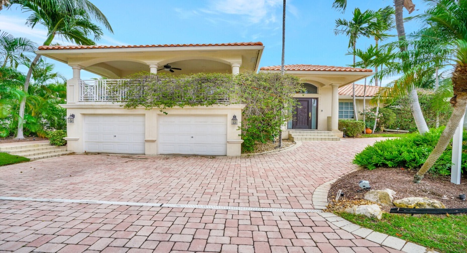 290 E Fern Drive, Boca Raton, Florida 33432, 4 Bedrooms Bedrooms, ,3 BathroomsBathrooms,Single Family,For Sale,Fern,RX-10933531
