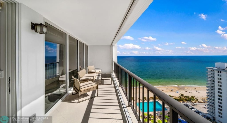Large Balcony w/ Ocean View