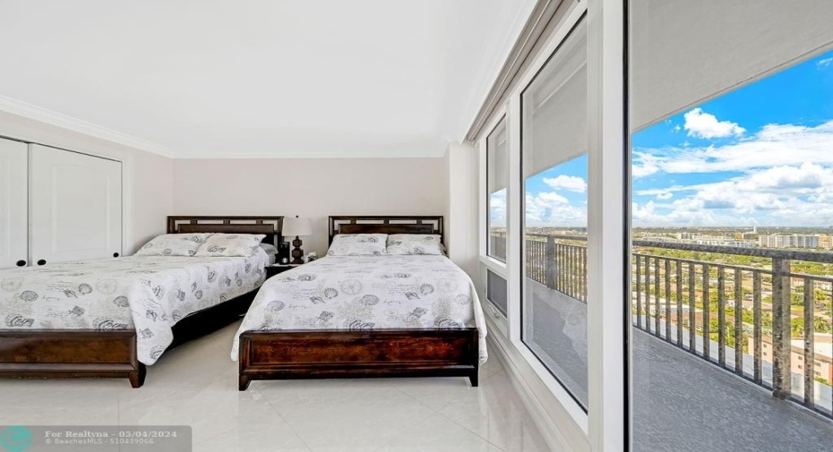 2nd Bedroom