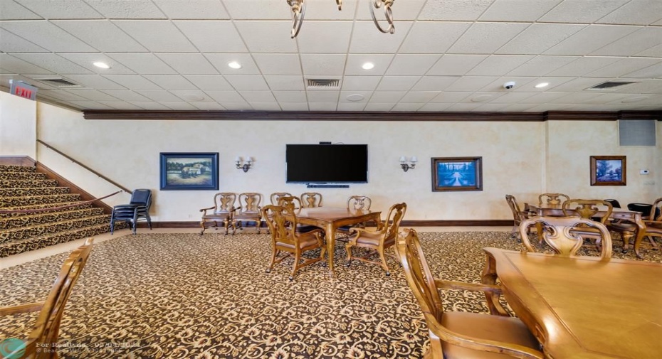 Social Room of Plaza South