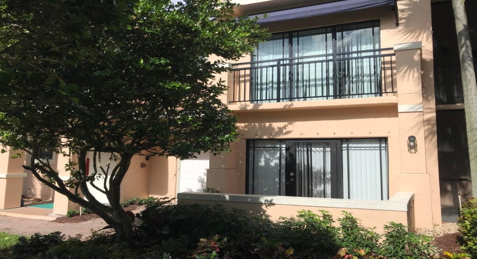 2917 Tuscany Court Unit 102, West Palm Beach, Florida 33410, 3 Bedrooms Bedrooms, ,2 BathroomsBathrooms,Condominium,For Sale,Tuscany,1,RX-10934460