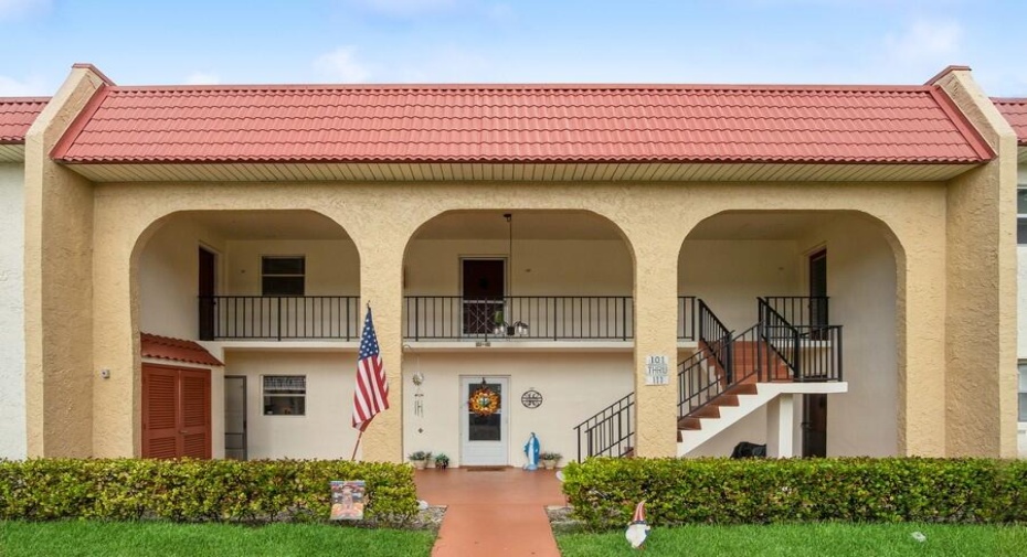 103 Lake Dora Drive, West Palm Beach, Florida 33411, 2 Bedrooms Bedrooms, ,2 BathroomsBathrooms,Condominium,For Sale,Lake Dora,1,RX-10934591
