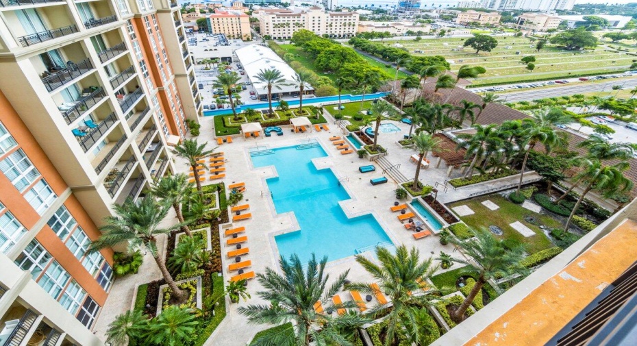 550 Okeechobee Boulevard Unit Lph-13, West Palm Beach, Florida 33401, 2 Bedrooms Bedrooms, ,2 BathroomsBathrooms,Condominium,For Sale,Okeechobee,19,RX-10935039