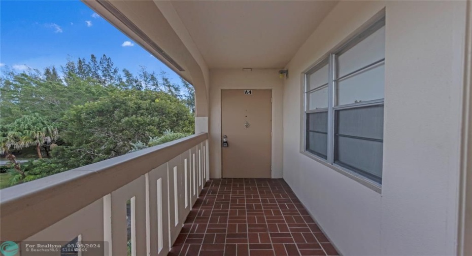 Corner Unit