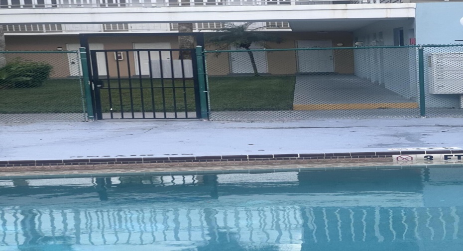 1500 Crescent Circle Unit A13, Lake Park, Florida 33403, 2 Bedrooms Bedrooms, ,1 BathroomBathrooms,Condominium,For Sale,Crescent,2,RX-10936689