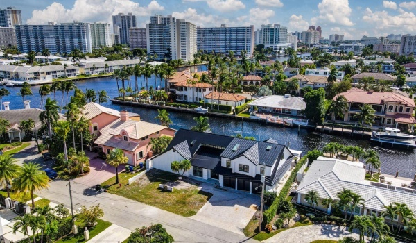 2832 NE 37th Court, Fort Lauderdale, Florida 33308, 5 Bedrooms Bedrooms, ,5 BathroomsBathrooms,Single Family,For Sale,37th,RX-10931110