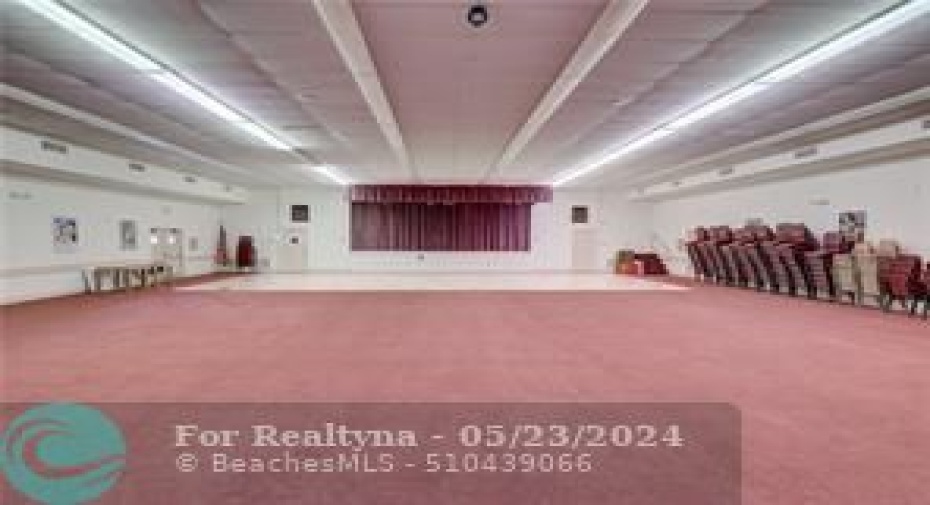 BALLROOM AT CLUBHOUSE