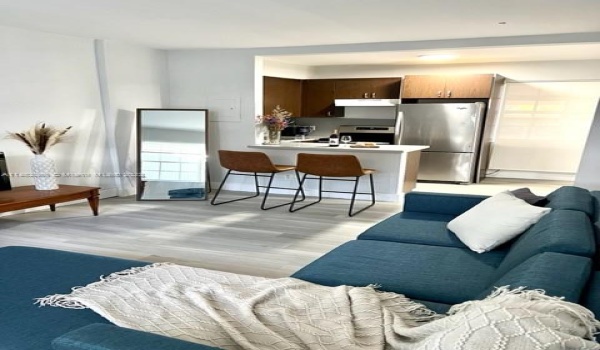 Living dining