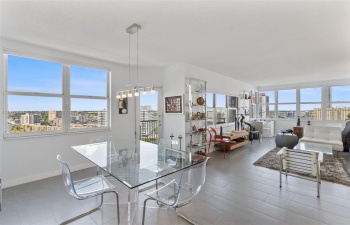 Dining living area
