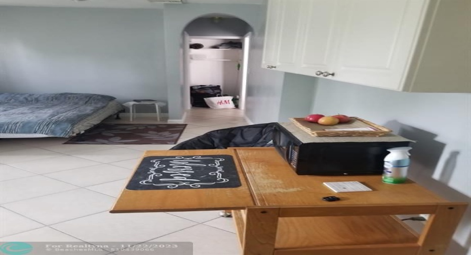 studio or master suite2